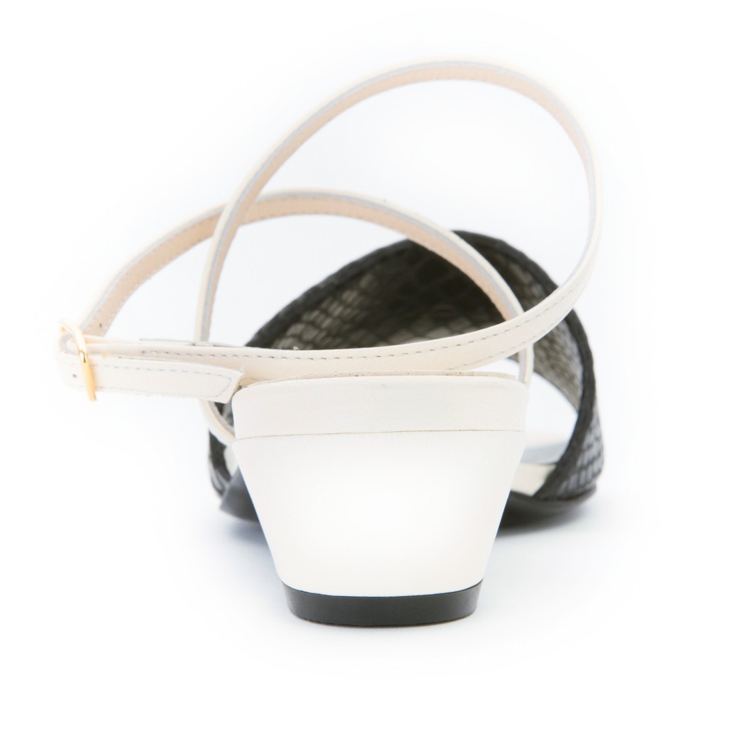 Lisa 黒 × アイボリー うしろ Lisa 黒 × アイボリー うしろ画像