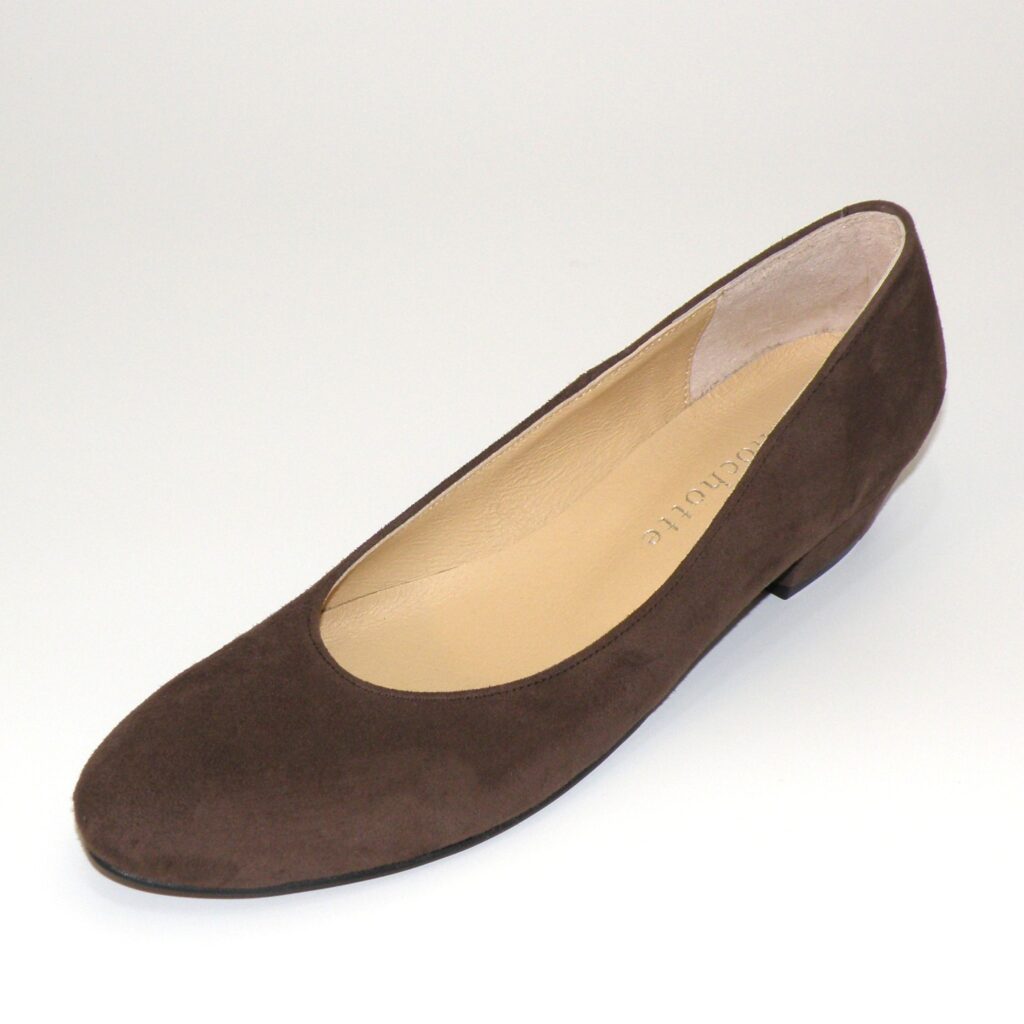 リーフトウの幅狭ローヒールパンプスMonica（モニカ）幅狭靴の